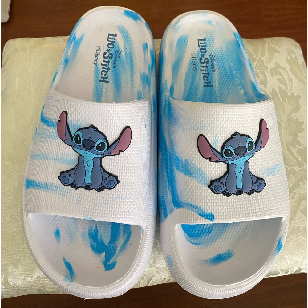 Sandles